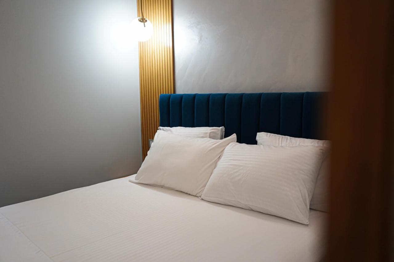 Hotel DelMar Golem  Buitenkant foto